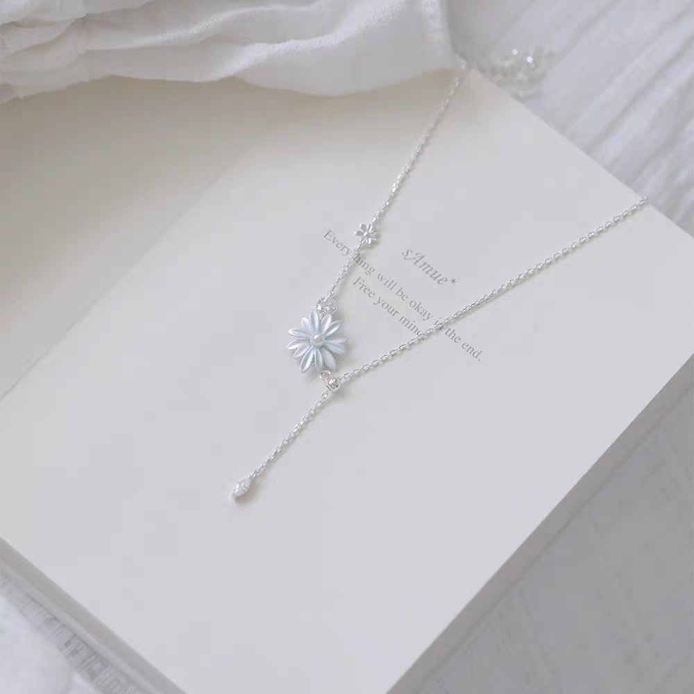 Daisy anyway Sterling Silver 925 Necklace with lab certified