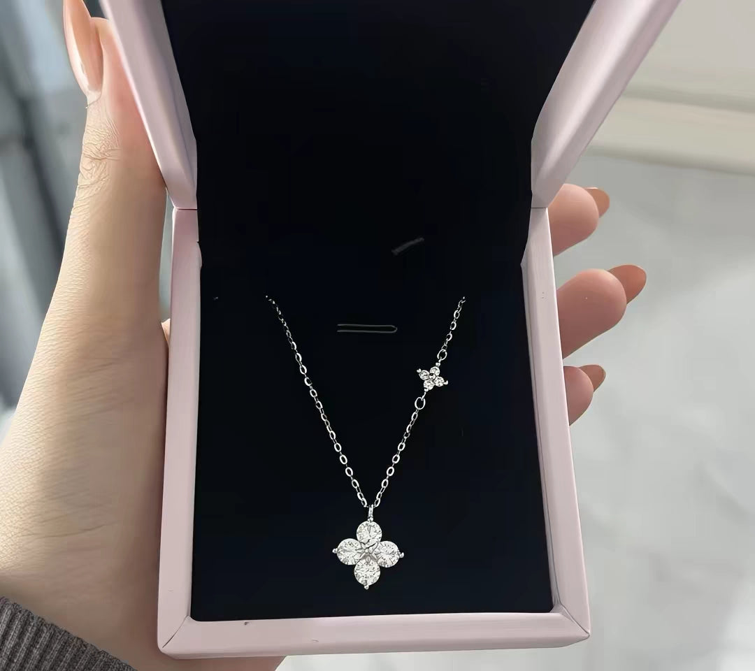 Clovers Irish 999 Silver Necklace with lab certificate 40+5cm