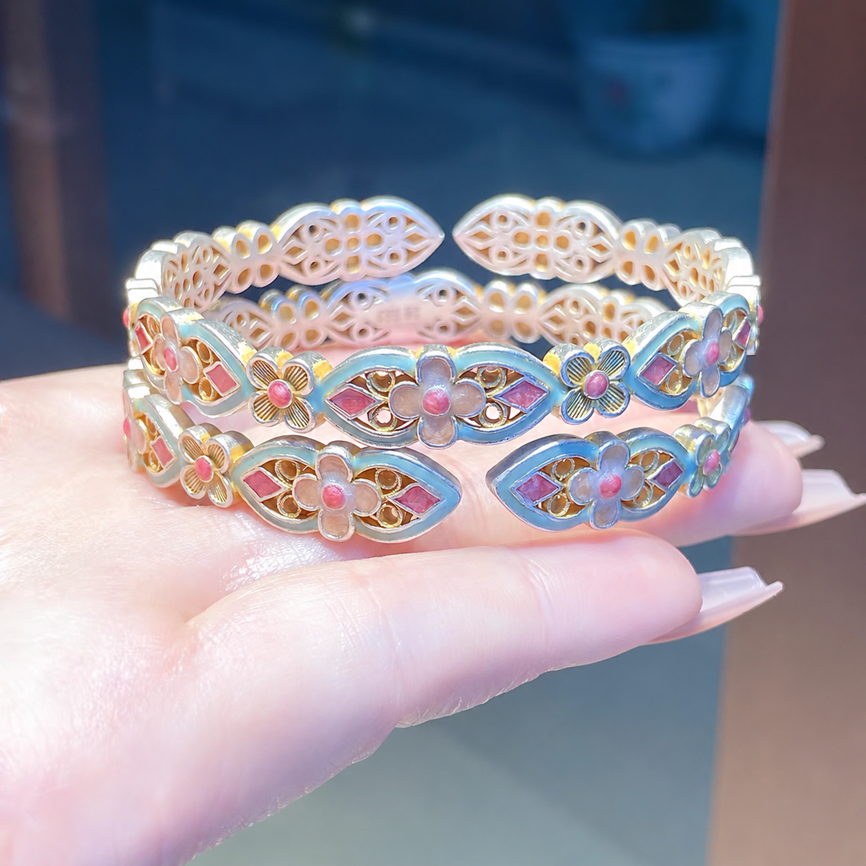 Handicraft Classic 999 Silver Certified Cuff Bracelet with 24g Silver and 1g real Gold