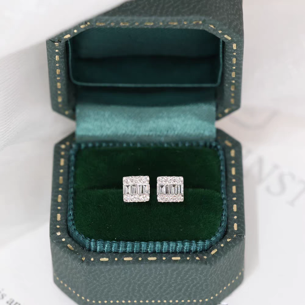 Square miles 18k Gold Natural Diamond Stud earrings with lab certificate