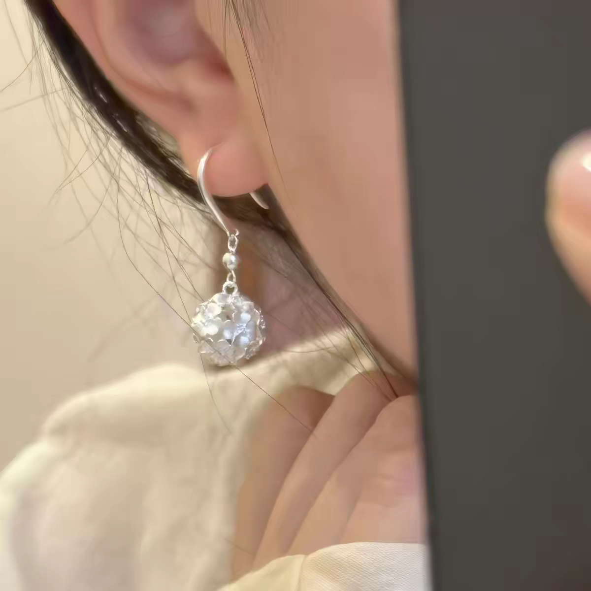 Daisy Ball 999 Silver Earrings with lab certificate 4grams each