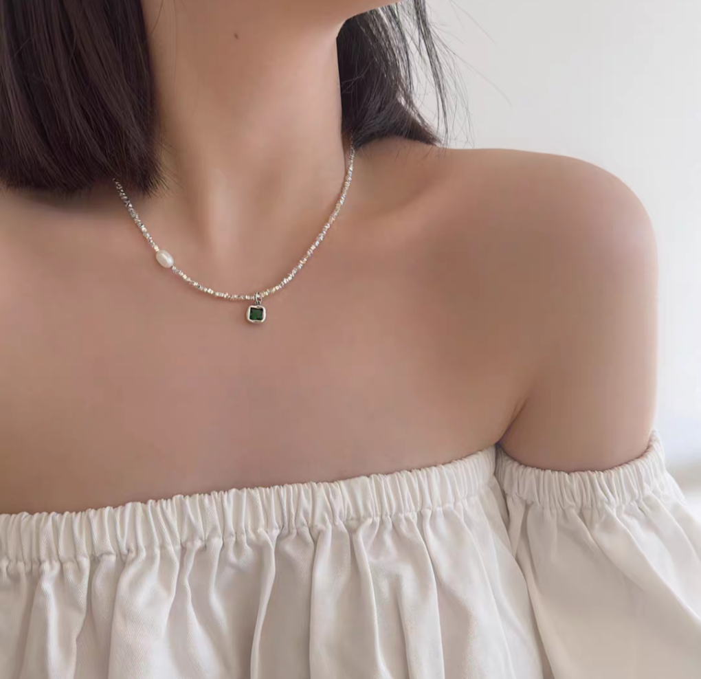 Versatile Emerald Green Sterling Silver 925 Necklace