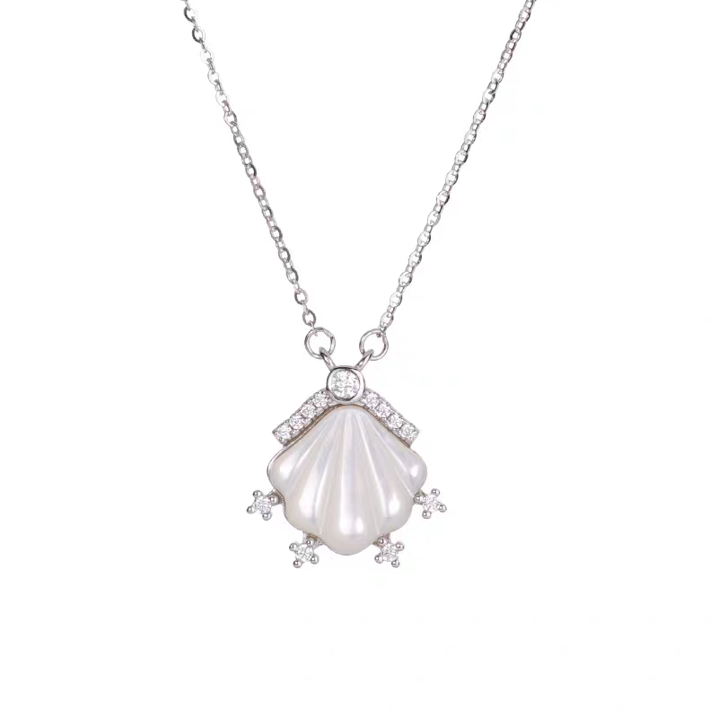Sea Shells Crown 925 Sterling Silver Necklace with Certificate